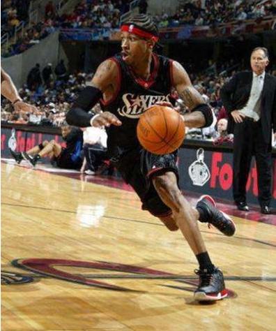 查理-亚当：麦克托米奈的精彩倒钩足以比肩齐达内的天外飞仙（亚当盛赞麦克托米奈：这记倒钩堪比齐达内的天外飞仙）