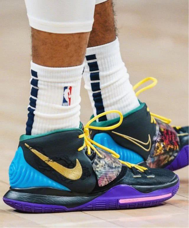 C罗姐姐：批评C罗去白宫的人真是伪君子，他扛了葡萄牙20年（C罗姐姐回怼：指责C罗赴白宫者皆为伪君子，他已扛起葡萄牙20年）