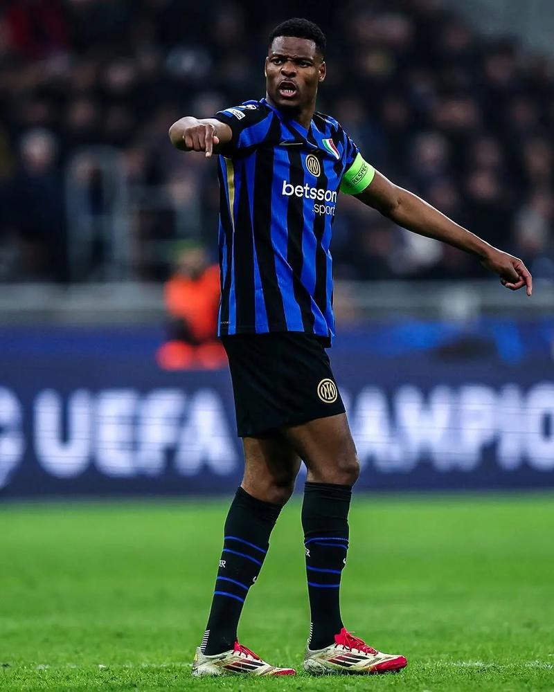 津媒谈国足选帅：本土“少壮派”教练的优势不容忽视