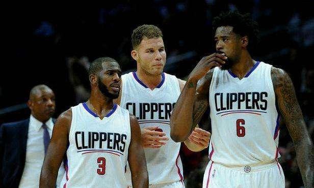 比赛集锦：比萨0-1帕尔马（精彩回放：帕尔马1-0力克比萨）