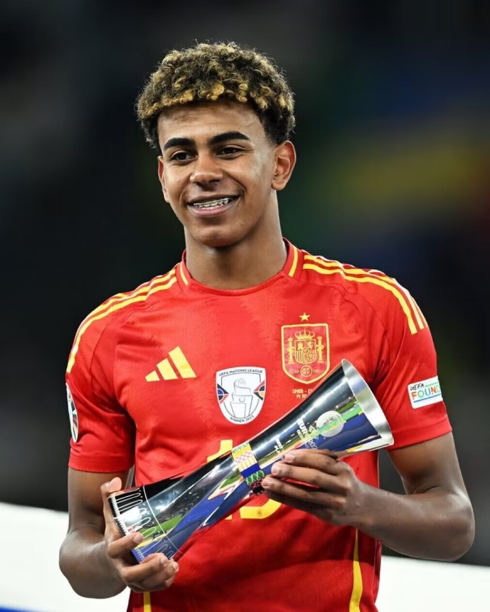 12 投 38 分，效率惊人（12次出手斩获38分，效率爆棚）