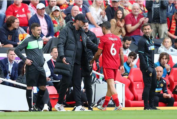 前12居然没有罗哥的名场面，按理来说哪怕硬投，凭...（前12竟无罗哥名场面，照理说就算硬投也该占一席吧）