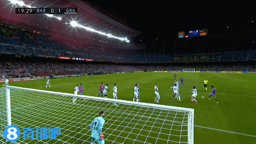 乔治娜分享晚宴照片：C罗与苹果公司CEO库克合影