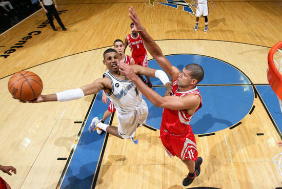 凯恩已在德甲10次完成帽子戏法，为该联赛历史第5多（凯恩德甲已收获10次帽子戏法，历史排名第5）