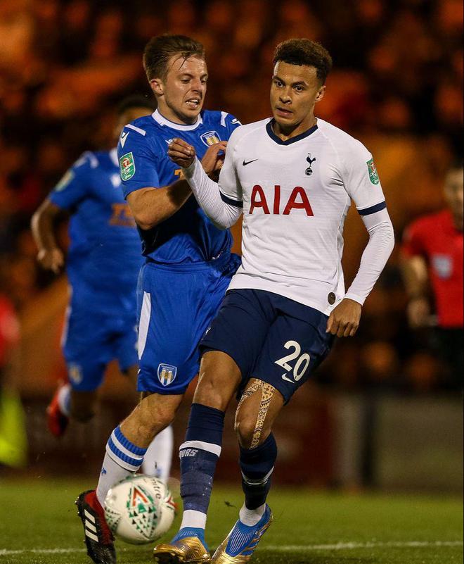 TA：皇马寻求引进后卫和中场；他们愿听取对罗德里戈的报价（TA：皇马计划补强后防与中场，并愿意听取罗德里戈的转会报价）