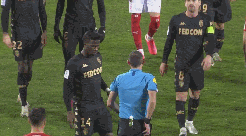 球迷：这队真的值得所有掌声