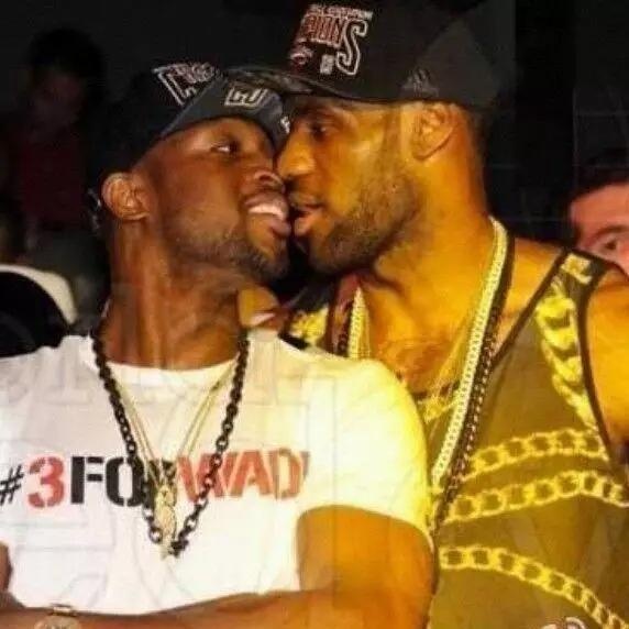 斯基拉：英超俱乐部想签圣地亚哥-卡斯特罗，但博洛尼亚不想卖（斯基拉：多家英超队有意圣地亚哥-卡斯特罗，博洛尼亚无意放人）