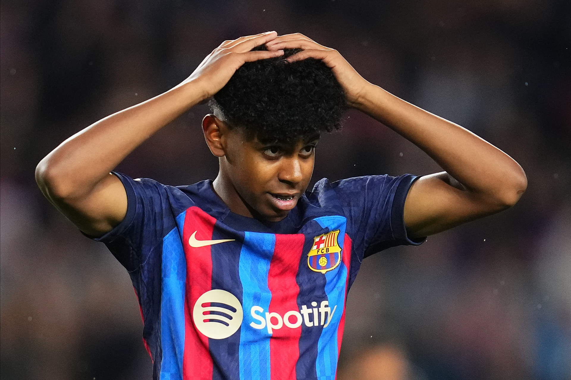 塞尔&阿斯：特瓦斯因泄露巴萨机密被西班牙体育仲裁法庭调查（塞尔与阿斯：因涉嫌泄露巴萨机密，特瓦斯被西班牙体育仲裁法庭调查）