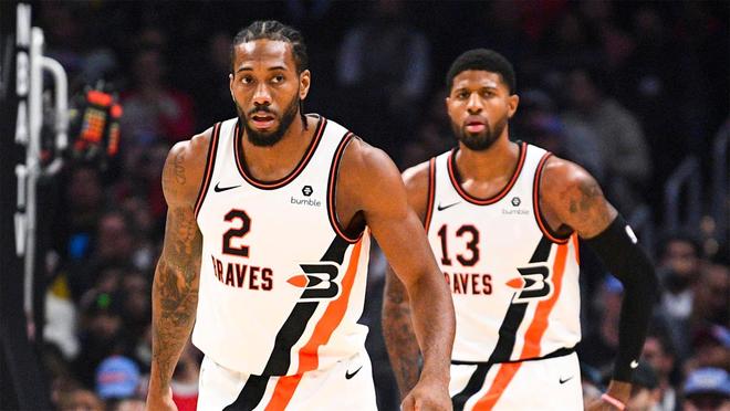 东体：申花踢广岛将沿用433阵型，斯卢茨基并非只会442菱形（东体：申花战广岛继续用4-3-3，斯卢茨基并不拘泥于4-4-2菱形）