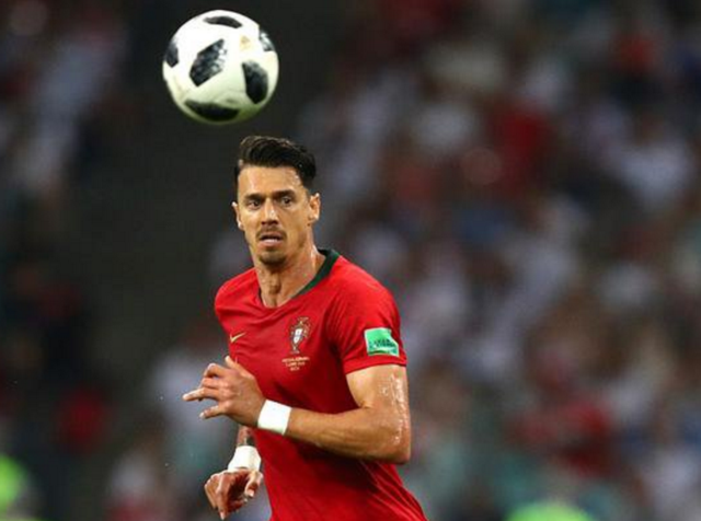 哀悼，比利时前国脚德伯克因脑出血离世，终年54岁（沉痛悼念：比利时前国脚德伯克因脑出血逝世，享年54岁）